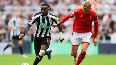 Allan Saint Maximin gifts Rolex watch to Newcastle fan after 